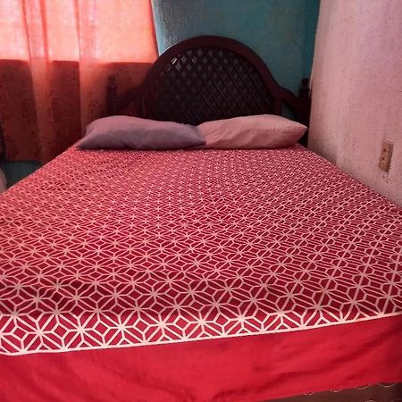 פוארטו ואלארטה Hostal Bravo Vallarta מראה חיצוני תמונה