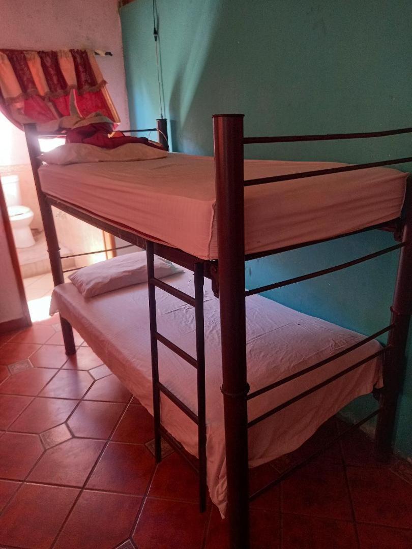 פוארטו ואלארטה Hostal Bravo Vallarta מראה חיצוני תמונה